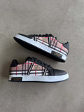 Burberry Siyah