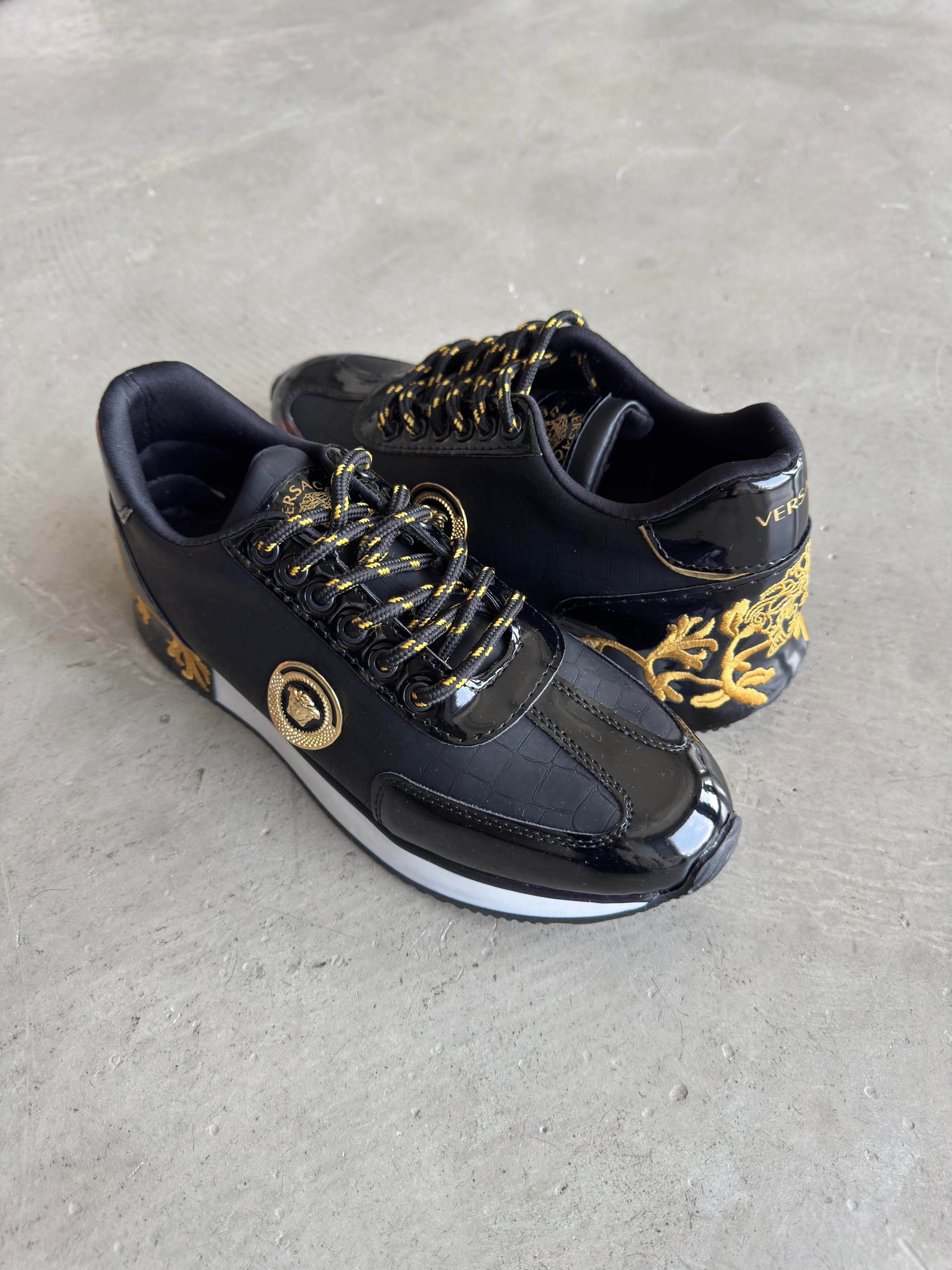 Versace Siyah Gold İşlemeli