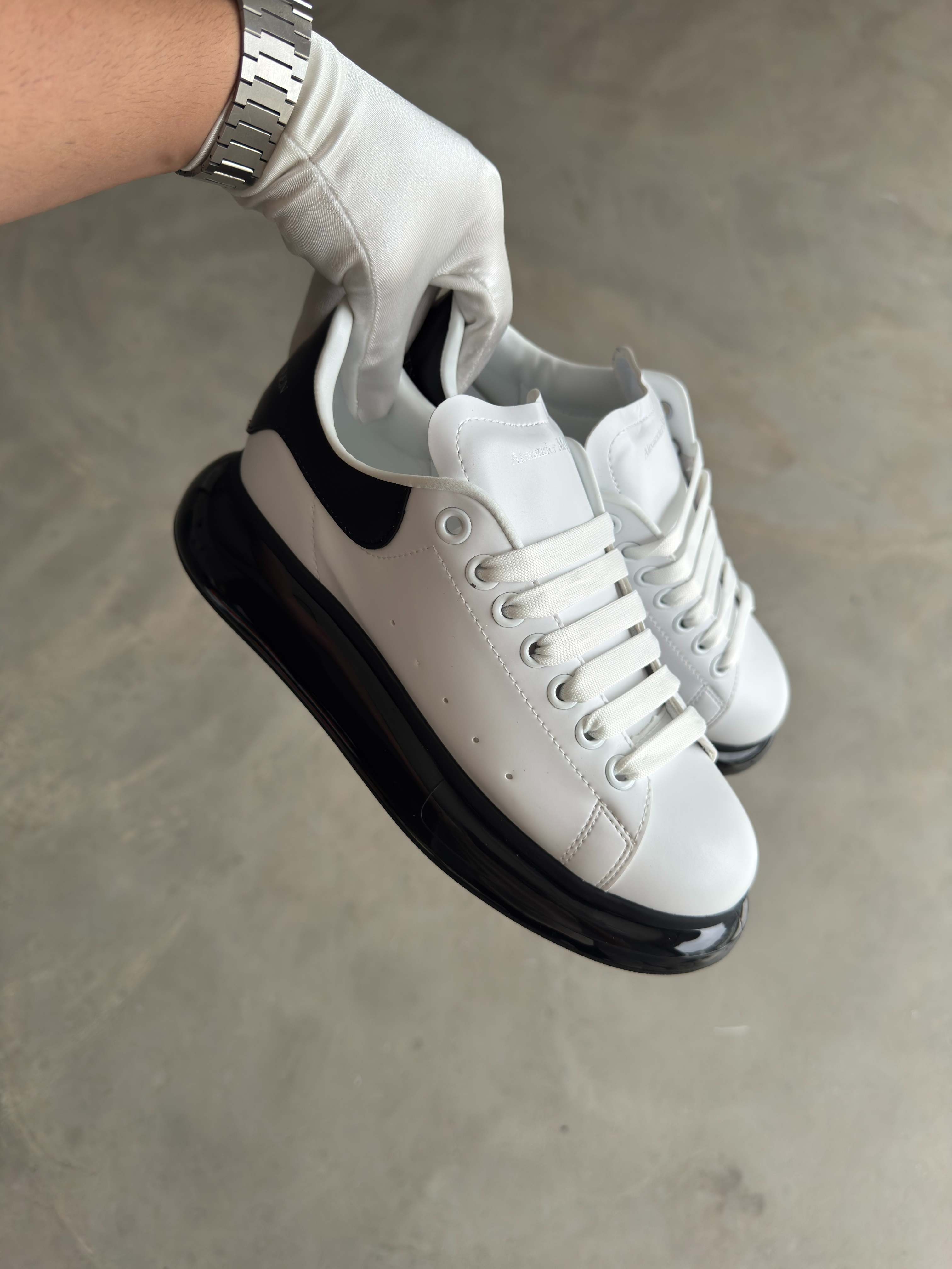 Alexander McQueen Siyah Beyaz Jel Taban