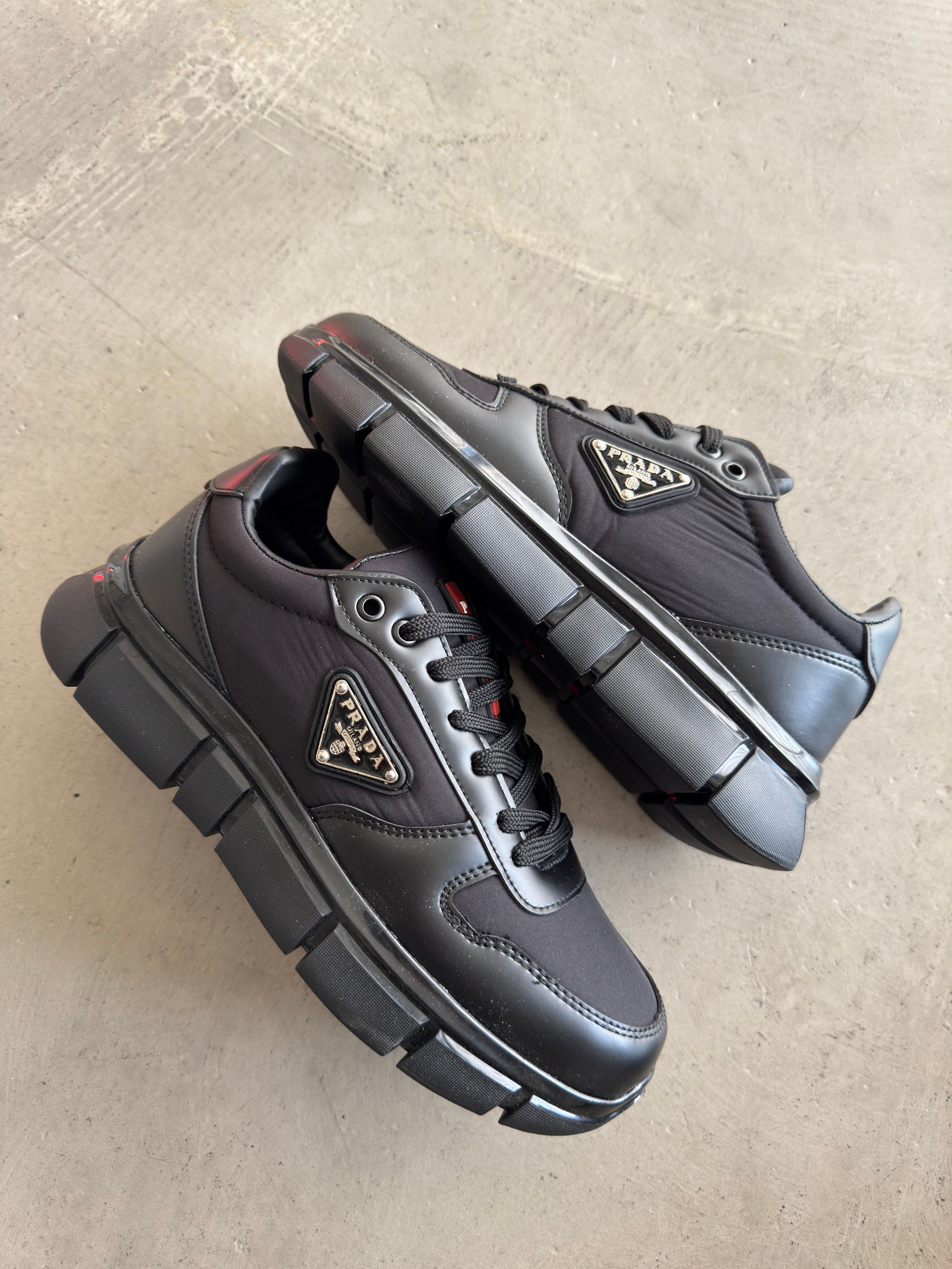 PRADA MİLANO SİYAH