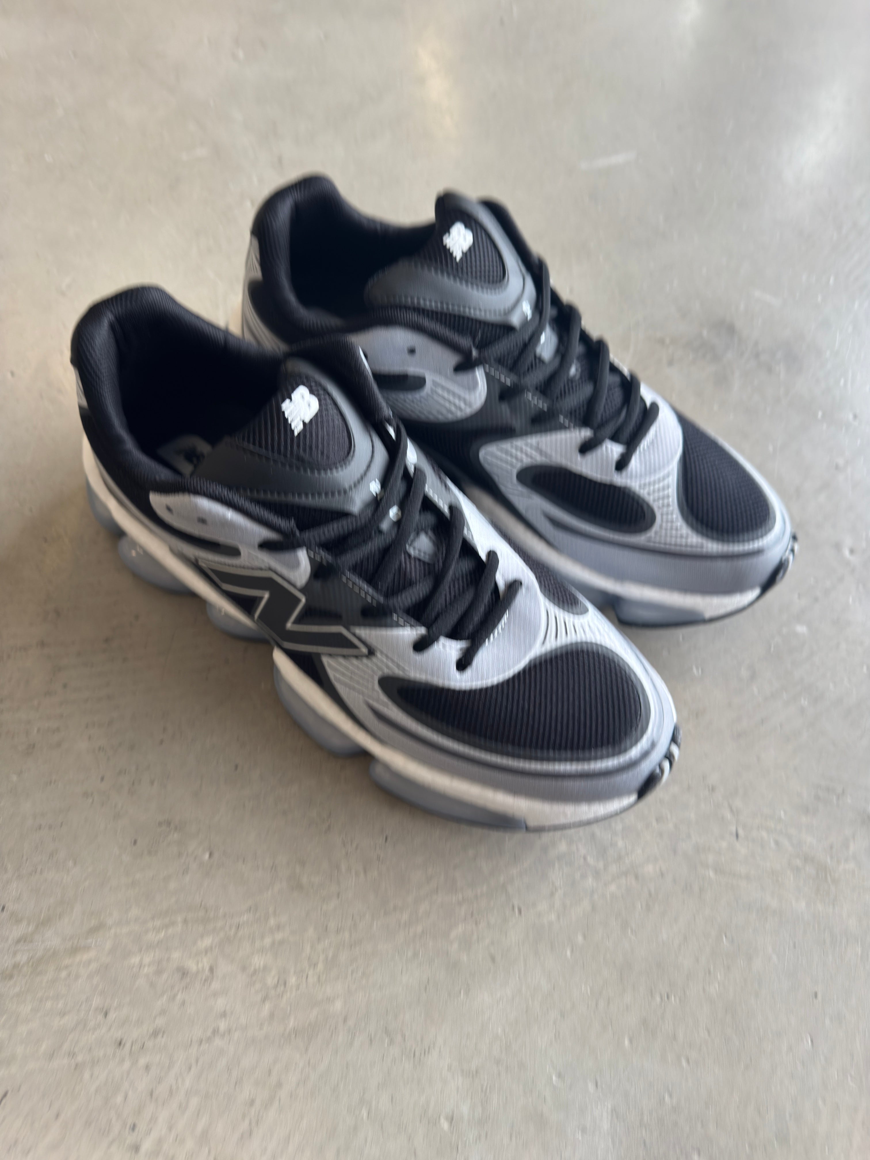 New Balance Siyah Jel