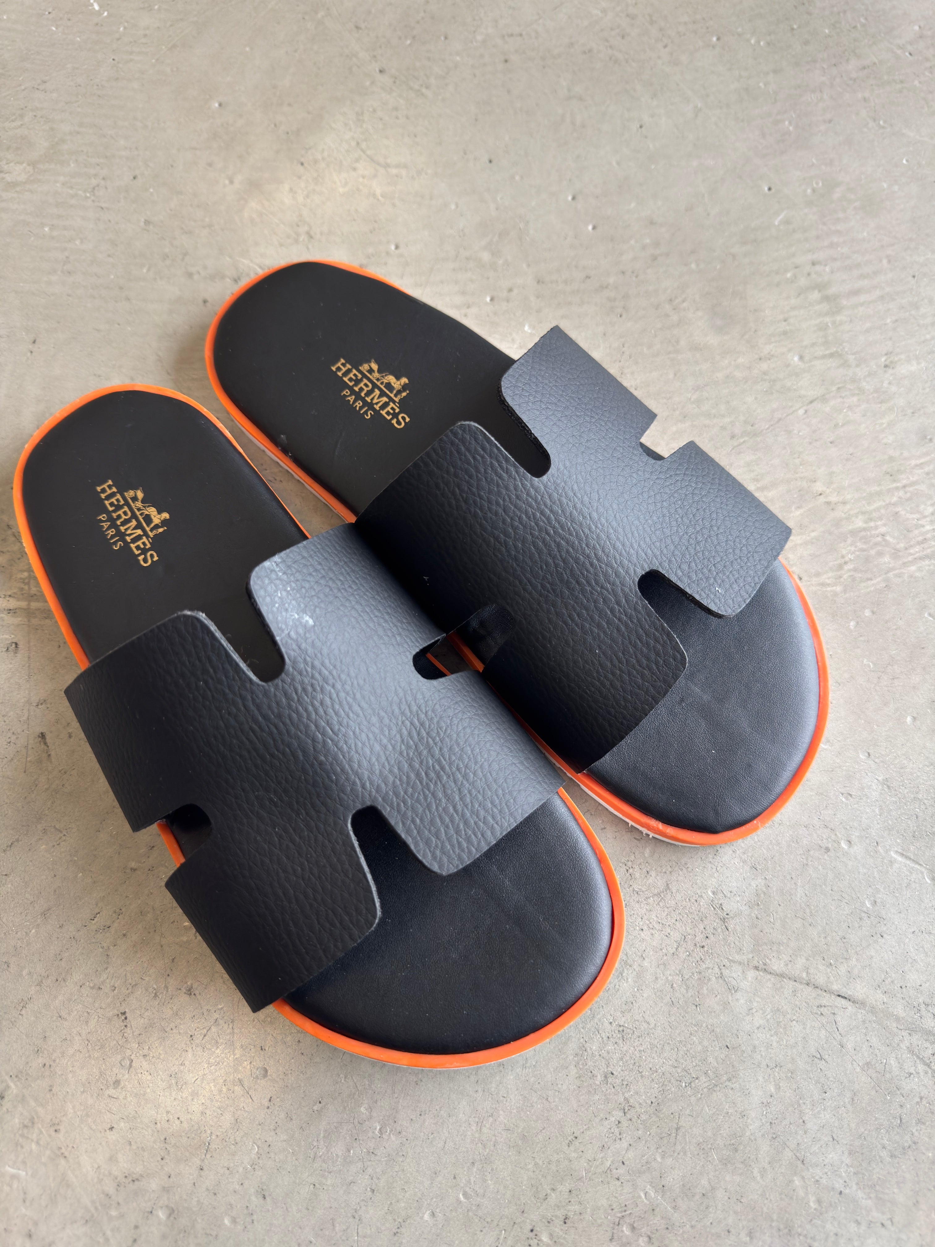Hermes Siyah Terlik