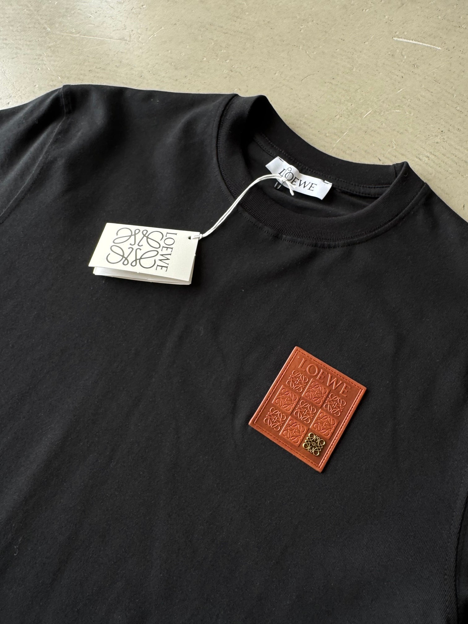 Loewe armalı siyah tshirt (premium)