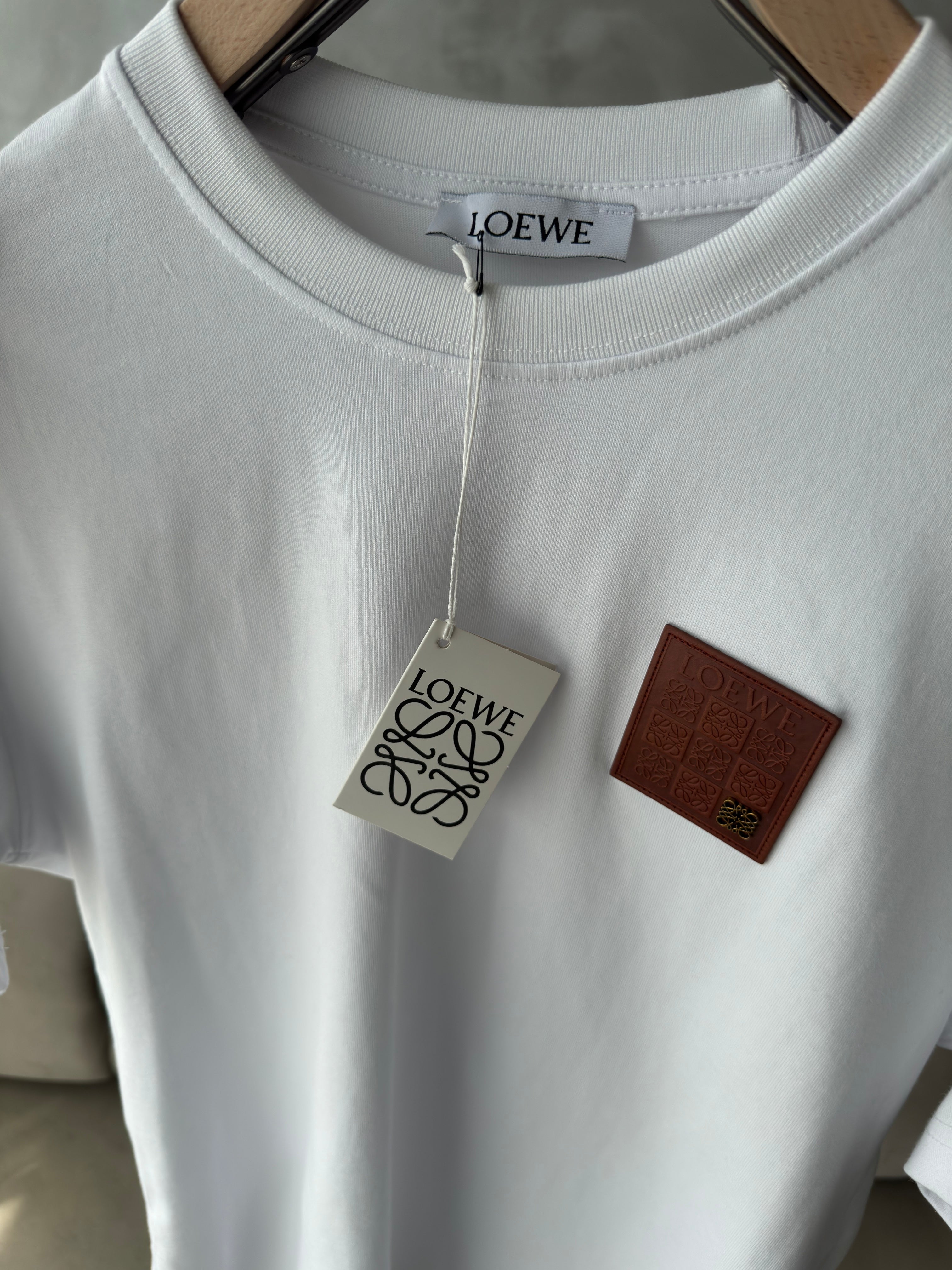 Loewe thal armalı beyaz tshirt (premium)