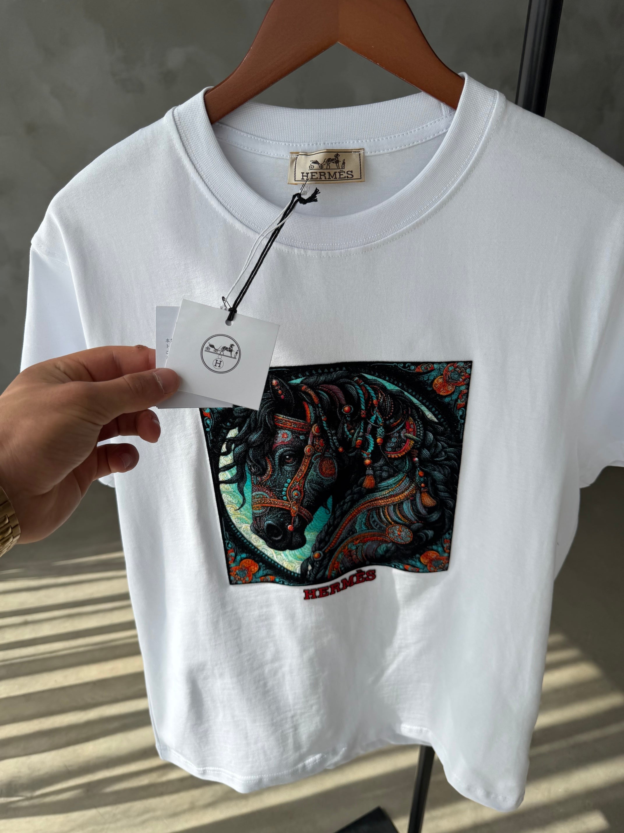 Hermes Beyaz Figür Tshirt (premium)