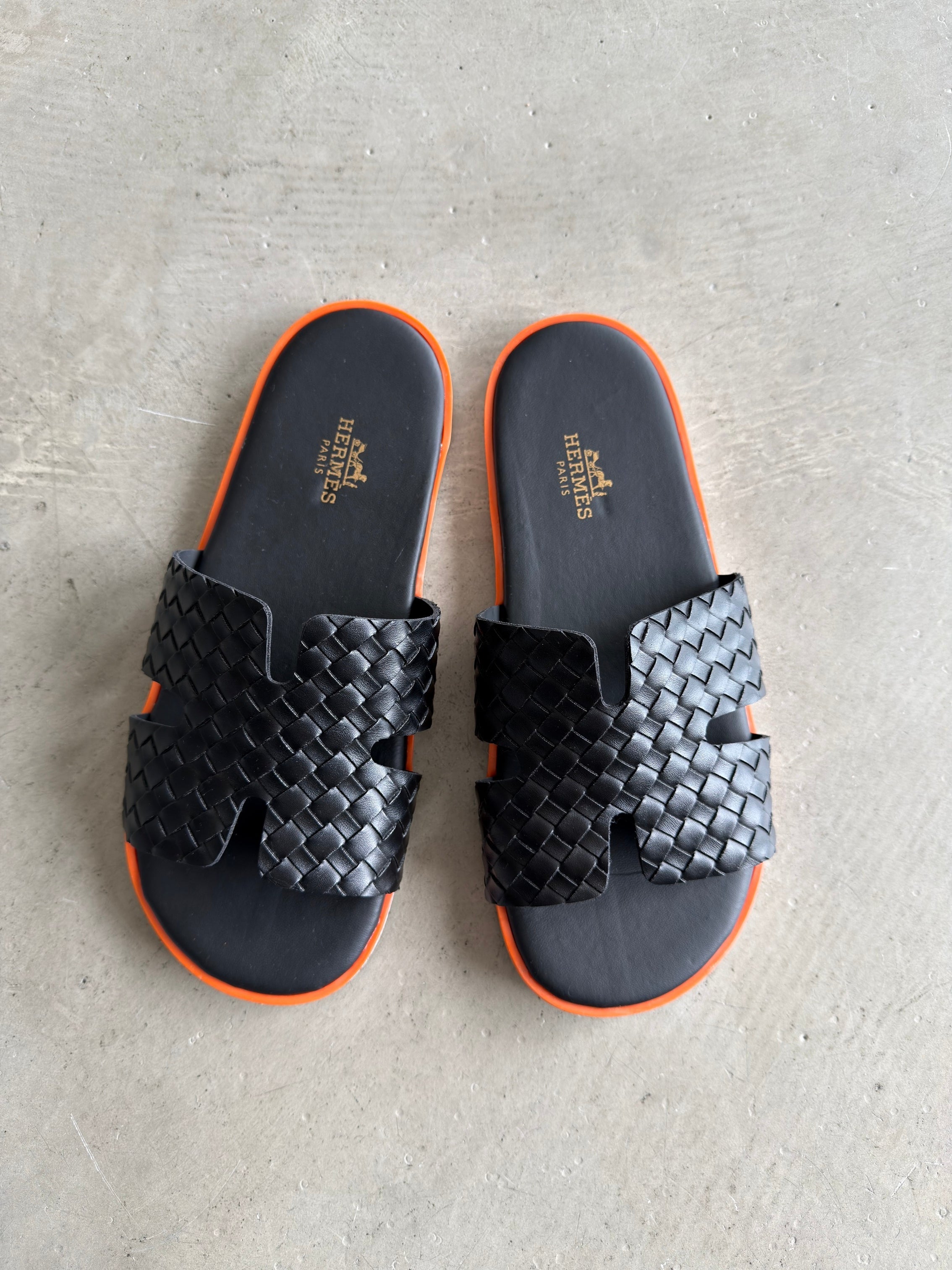 Hermes Siyah Deri Terlik