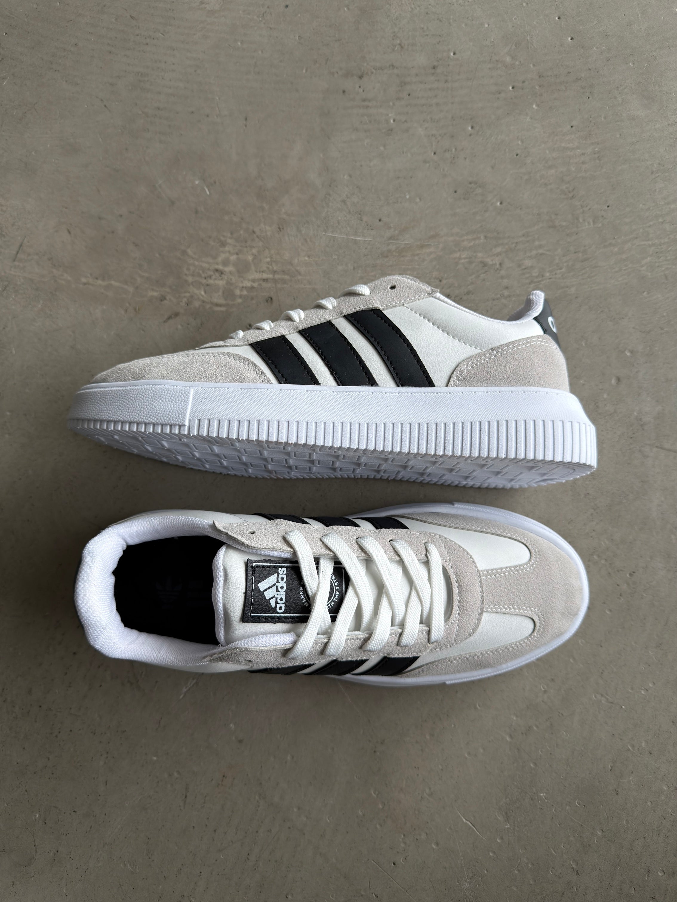 Adidas Bej Siyah Şerit Sneakers