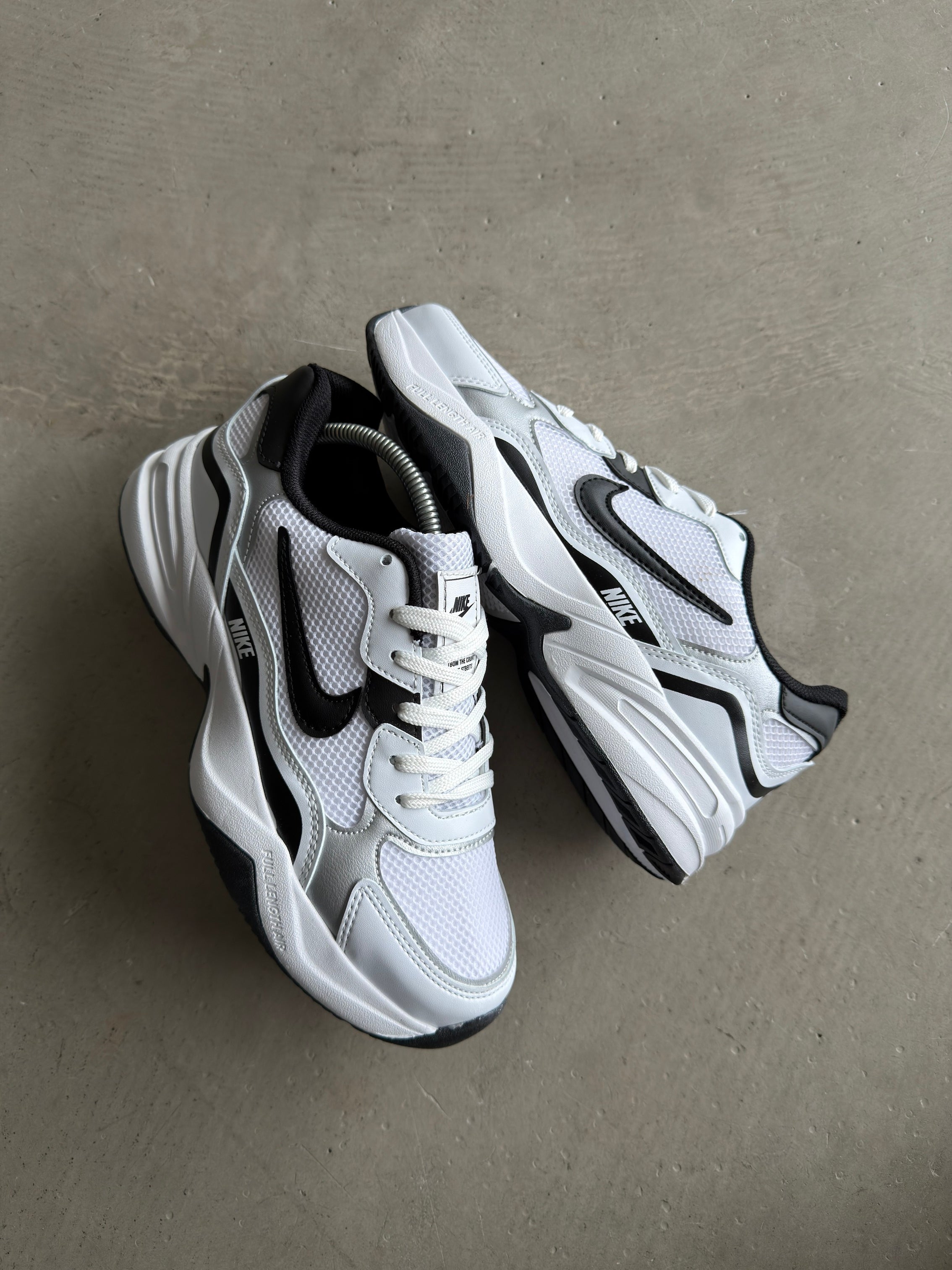 Nike Air Monarch Beyaz siyah