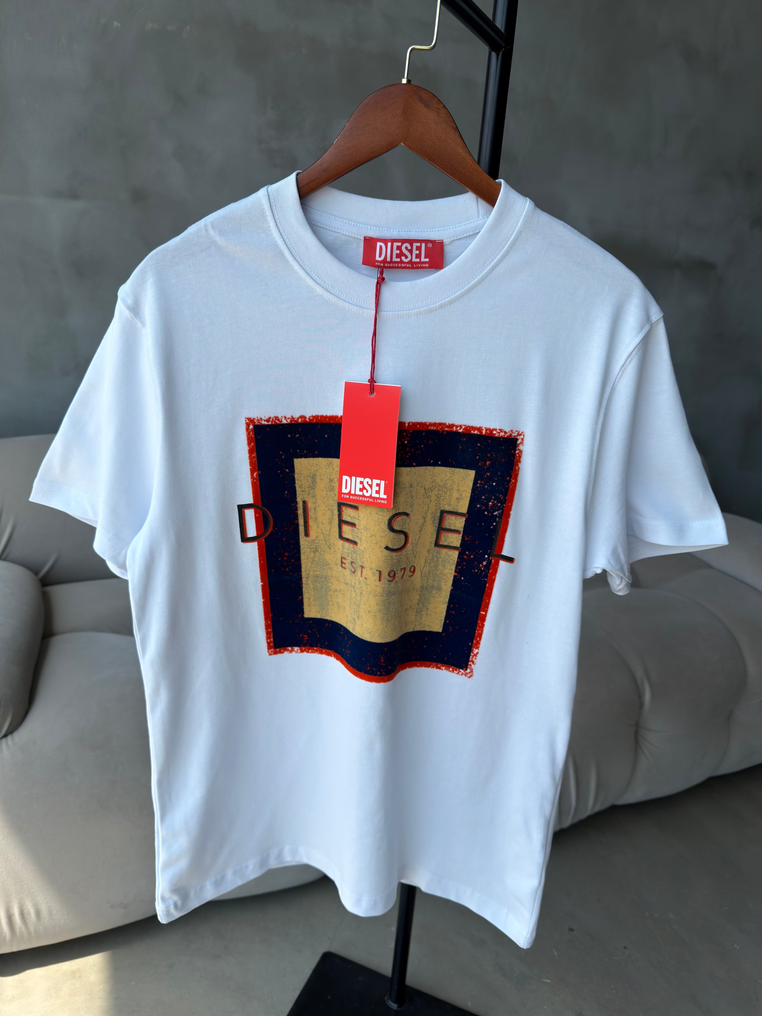 DİESEL BEYAZ LOGO  T-SHIRT