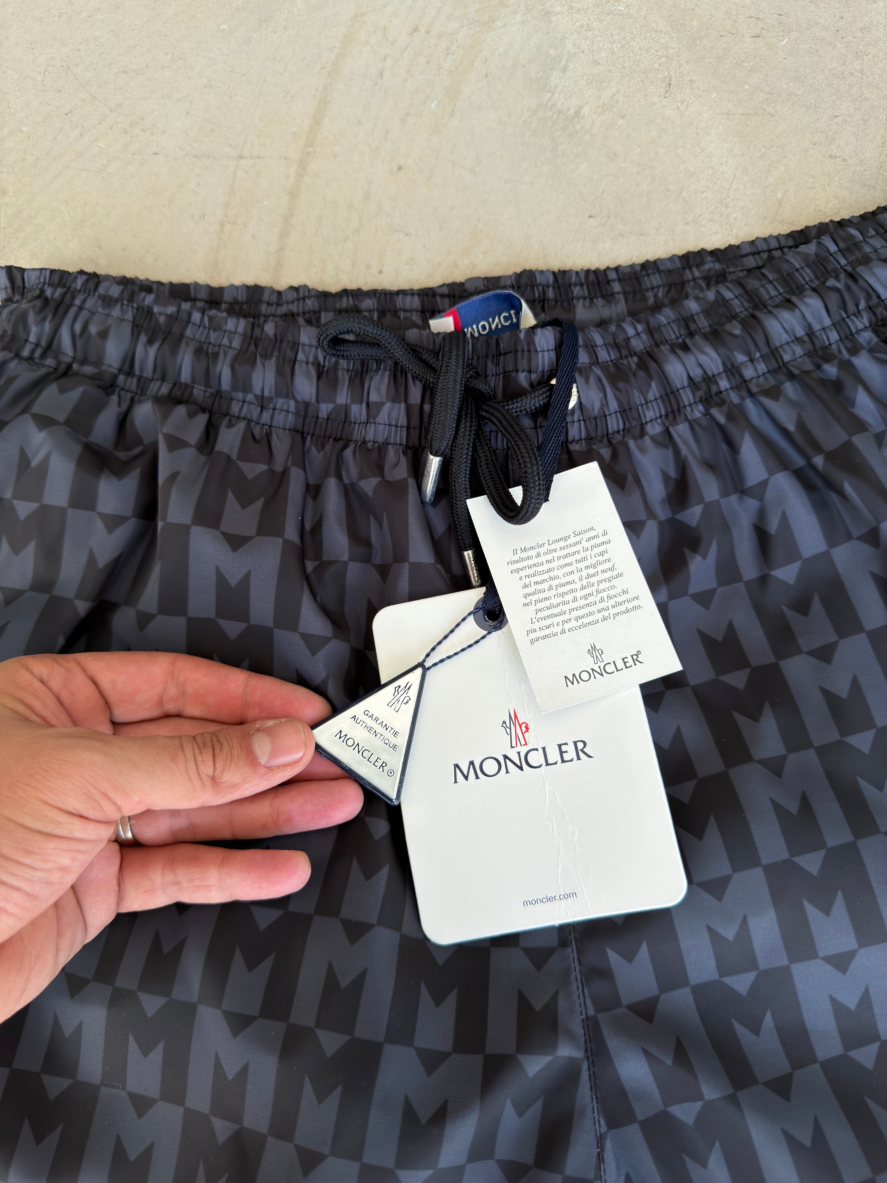 MONCLER LACİVERT DENİZ ŞORT [İTHAL]