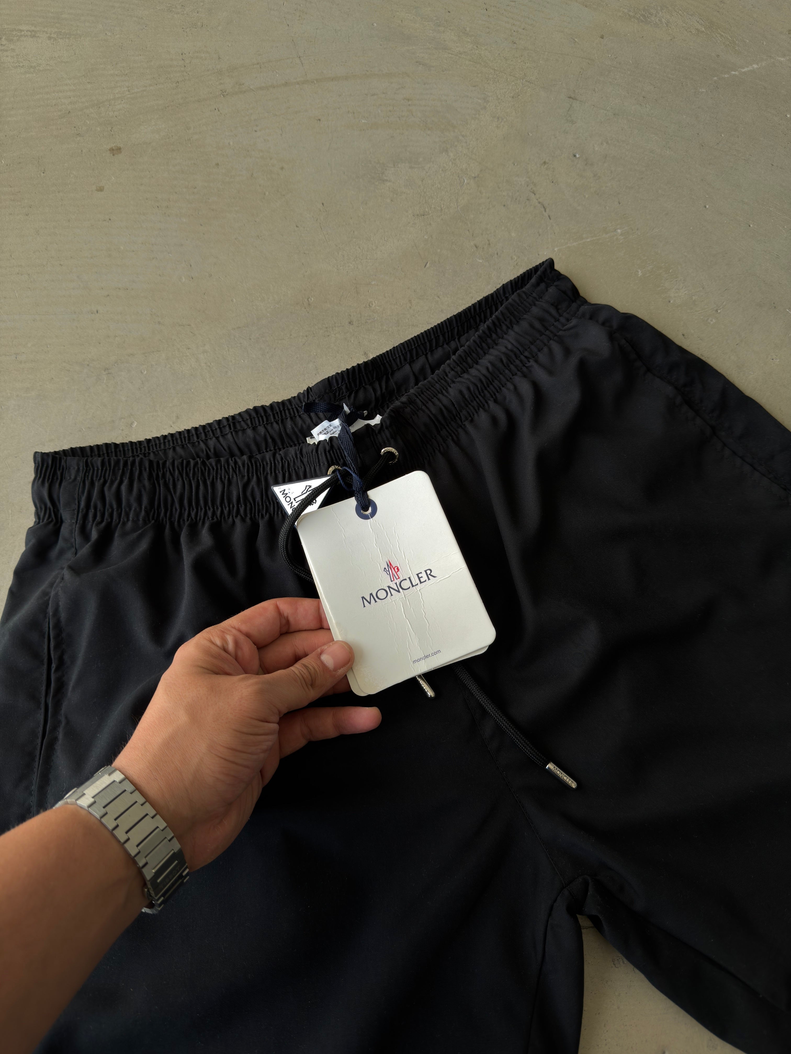 MONCLER FUL SİYAH DENİZ ŞORT [İTHAL]