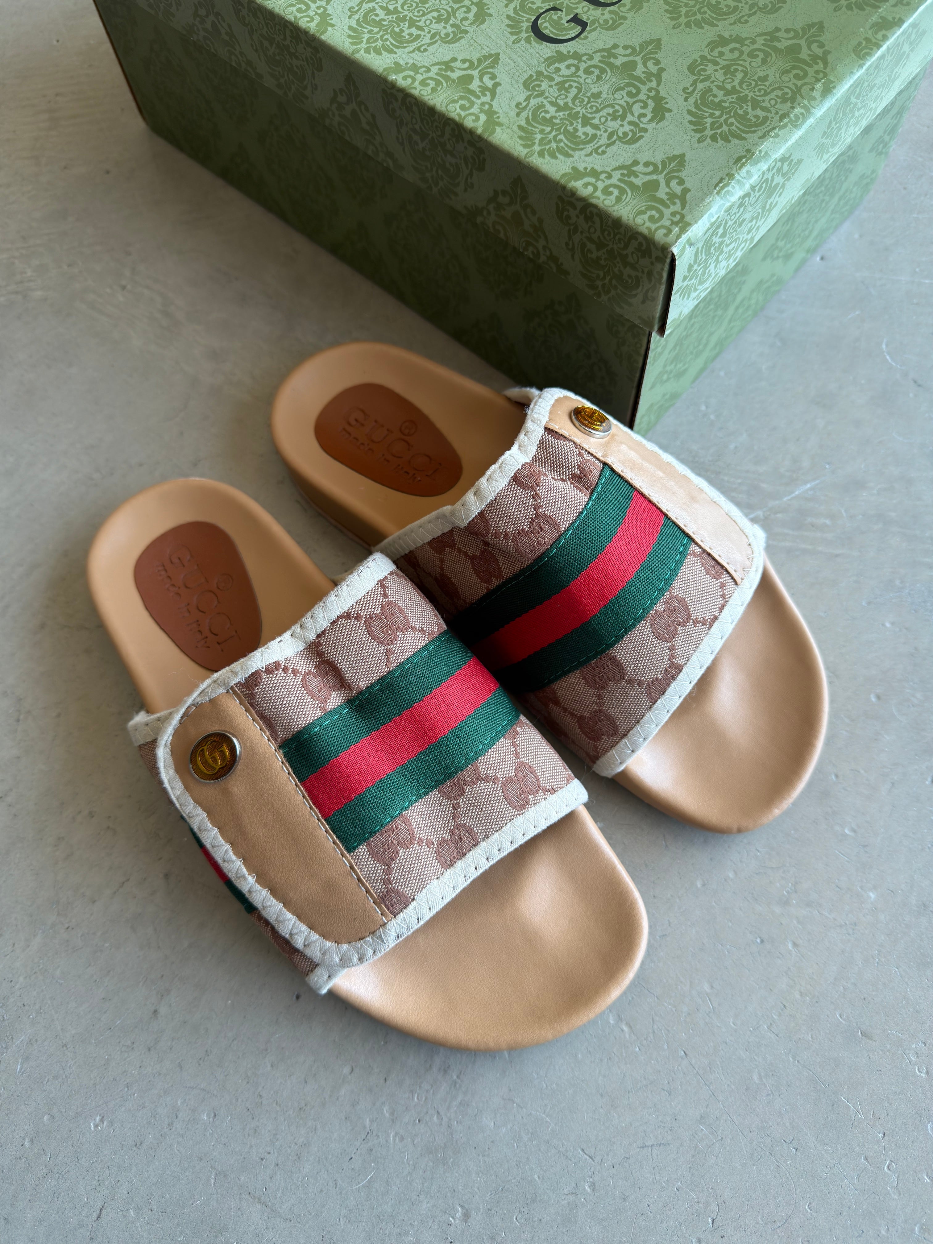 Gucci Bej Terlik