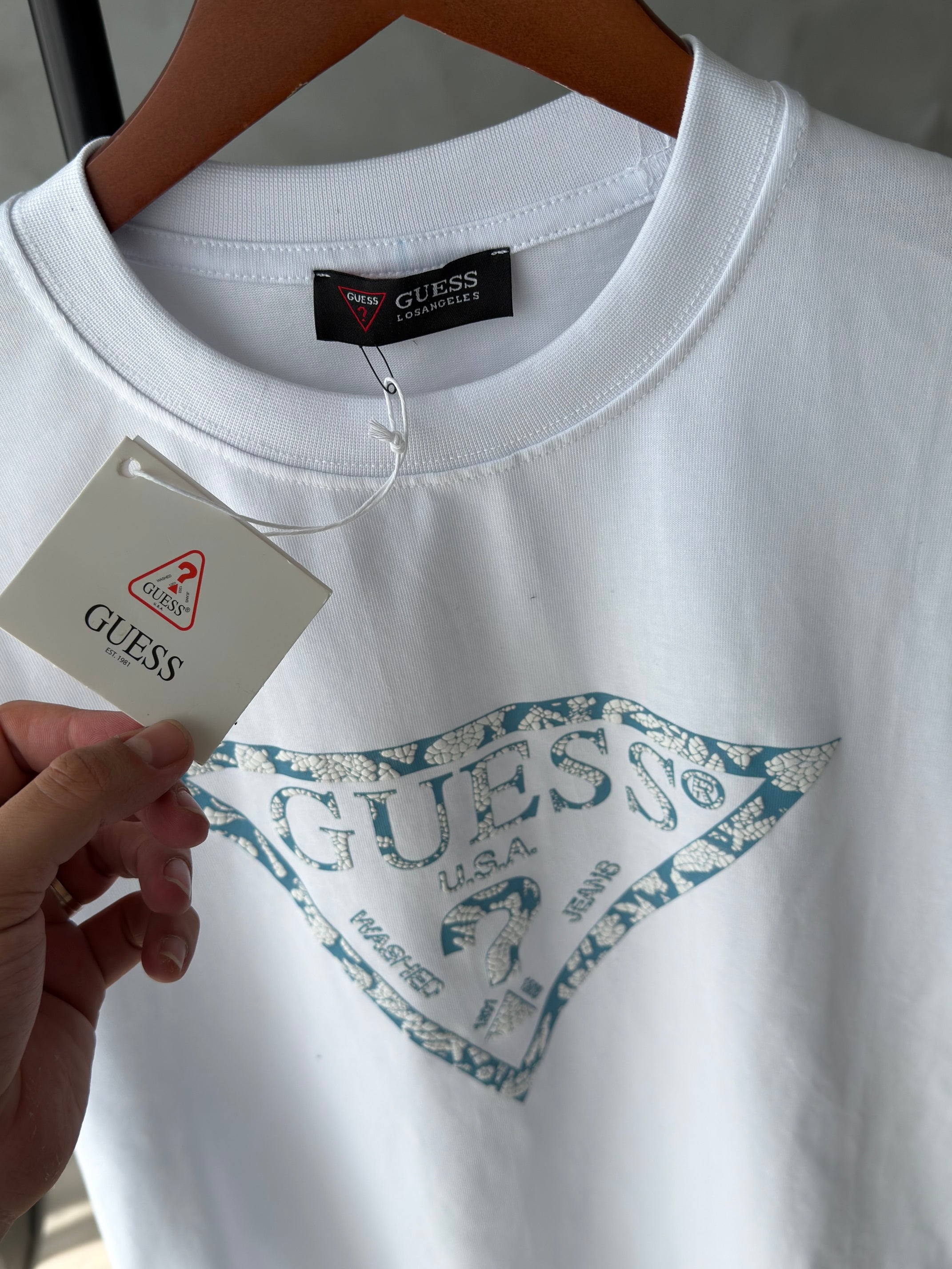 Gues Beyaz Mavi Logo Tshirt (premium)