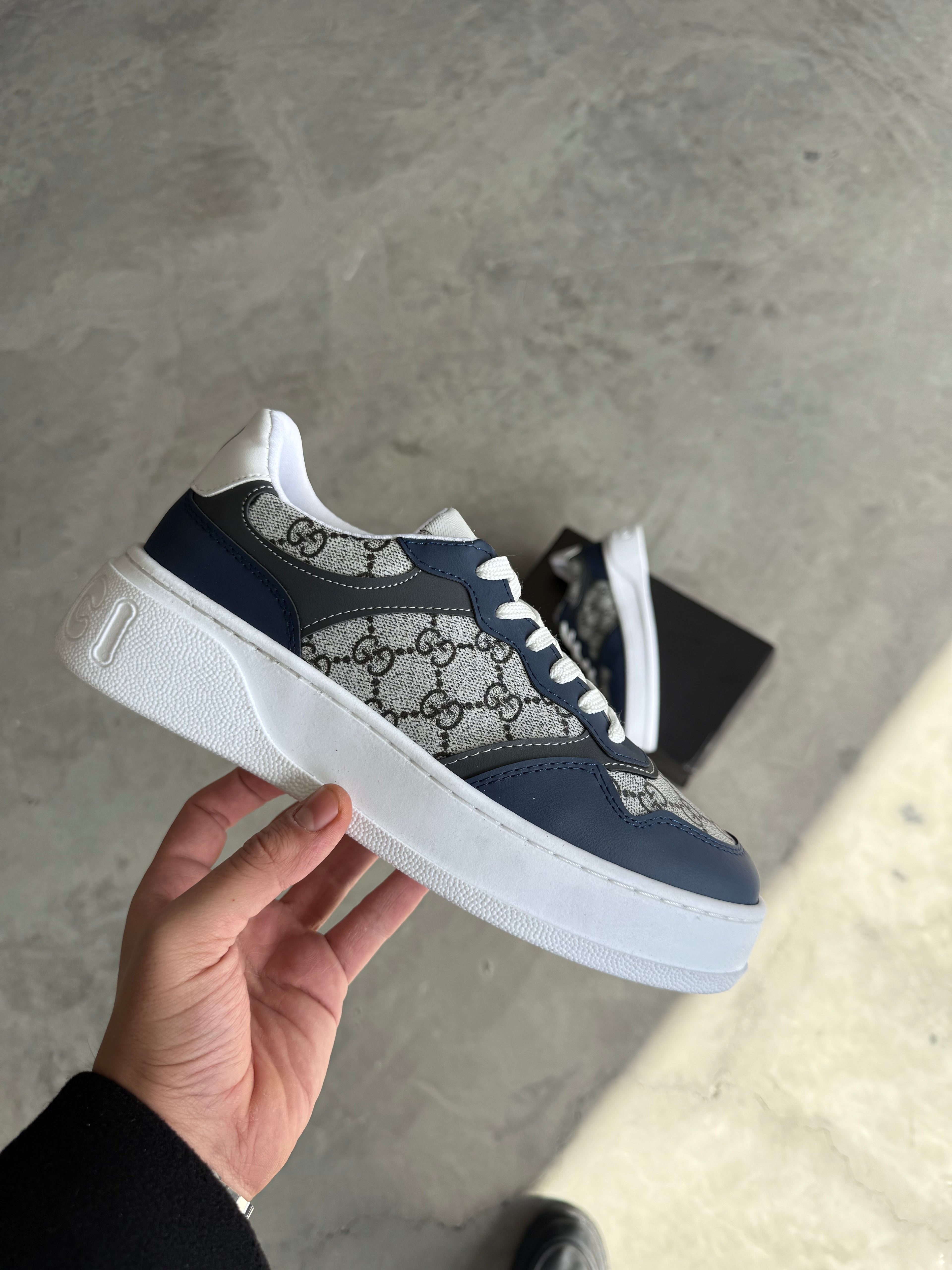 Gucci Lacivert