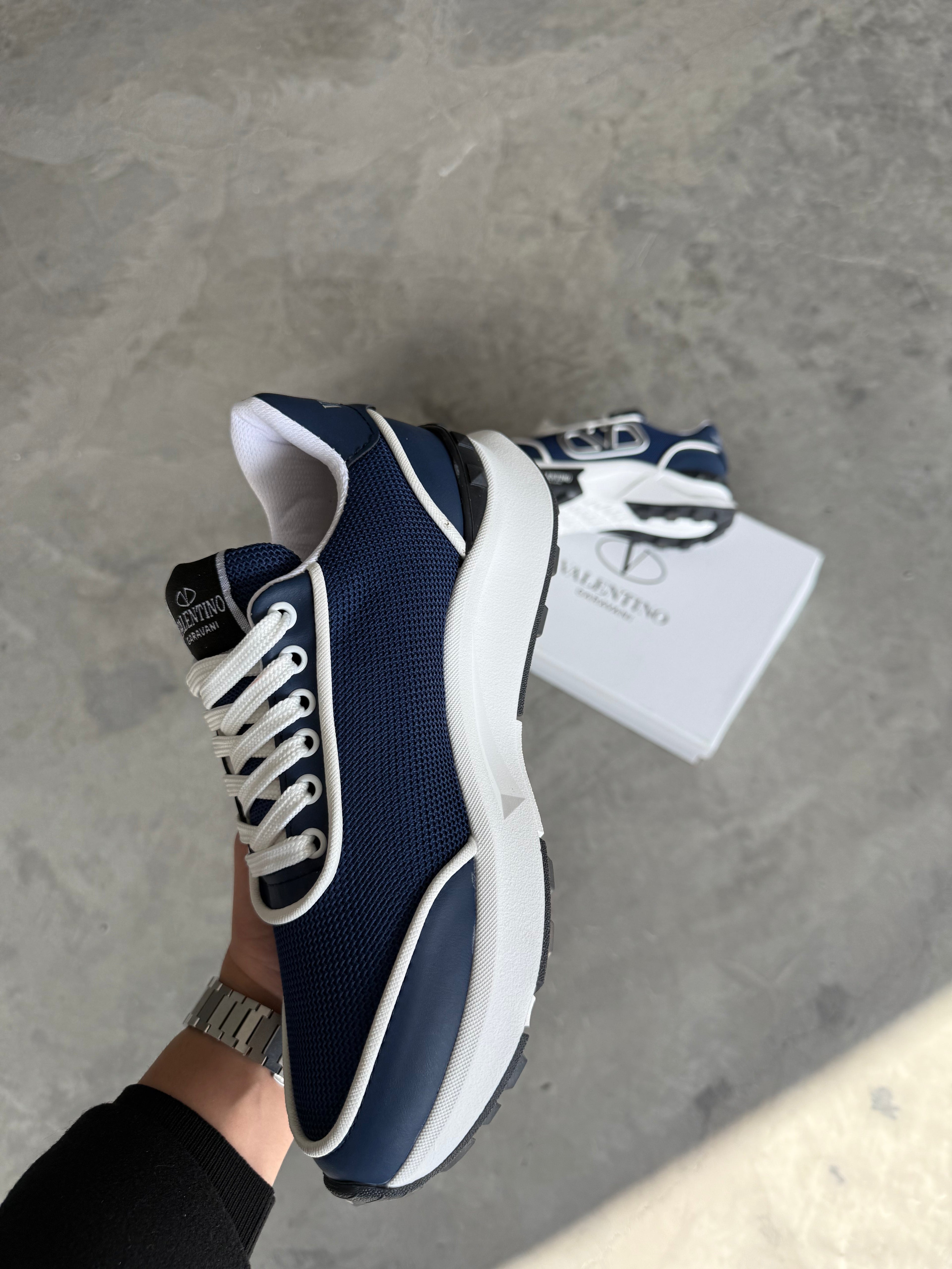 Valentino Lacivert Beyaz