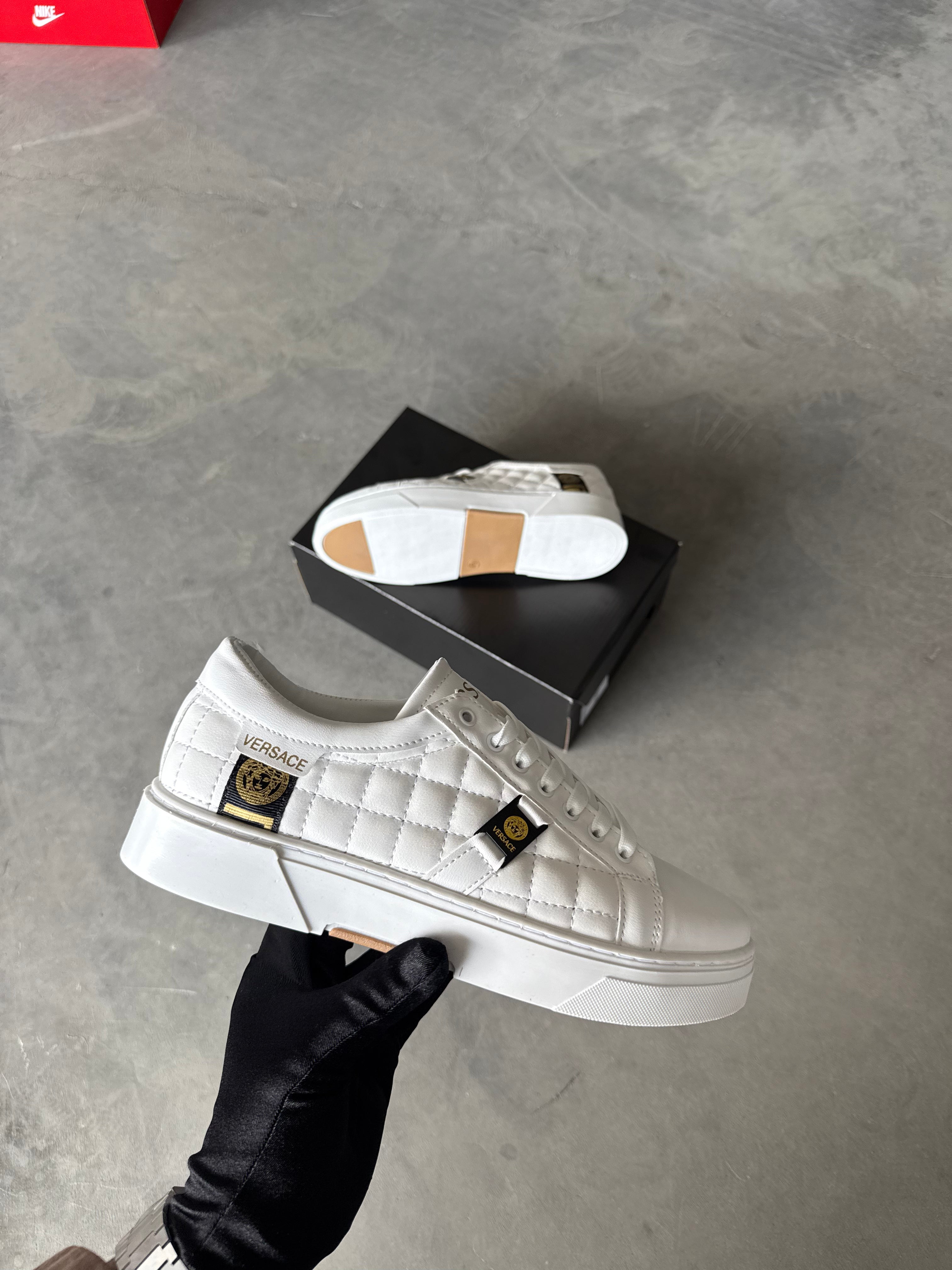 Versace Beyaz